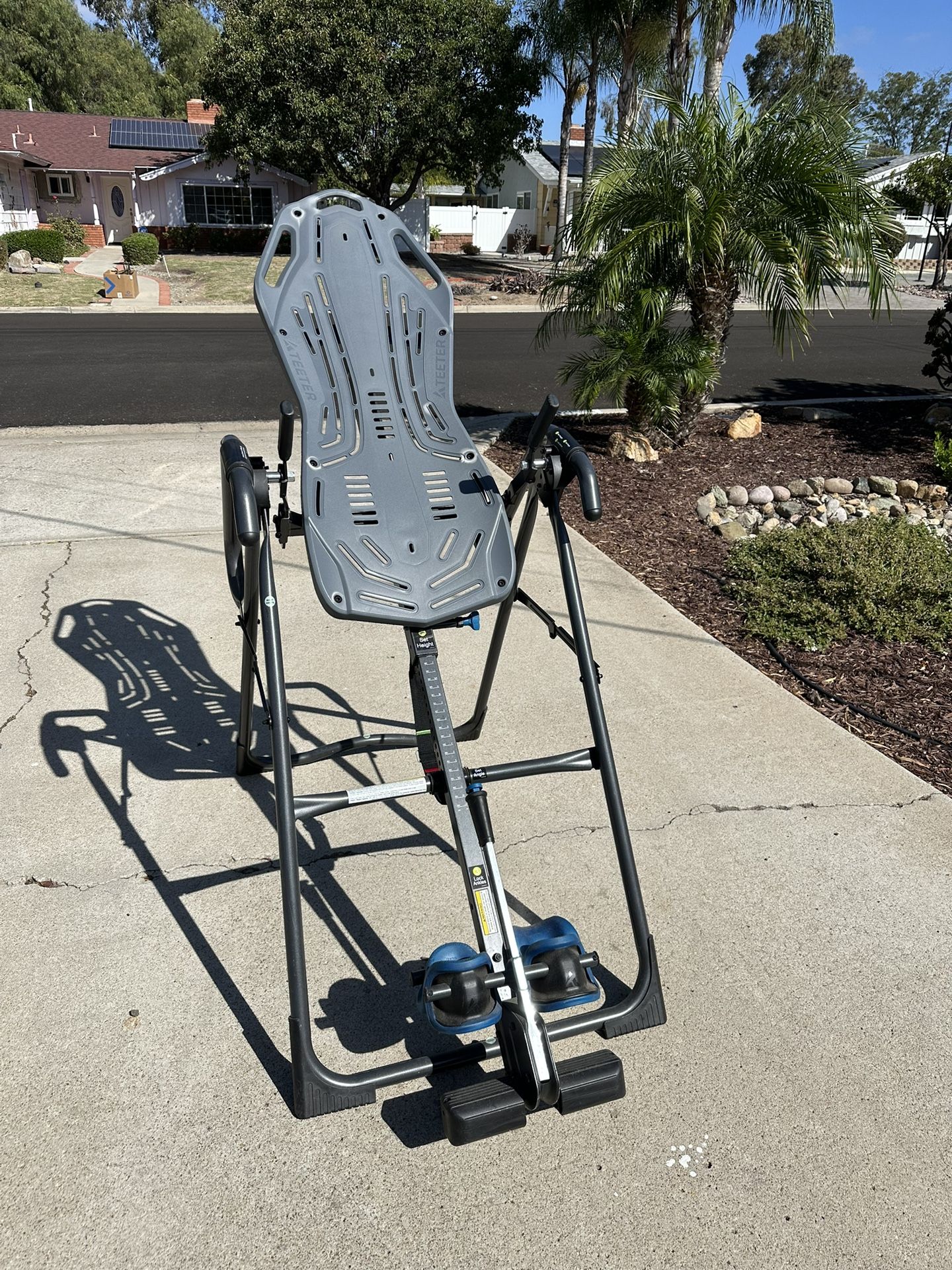 Teeter Inversion Table