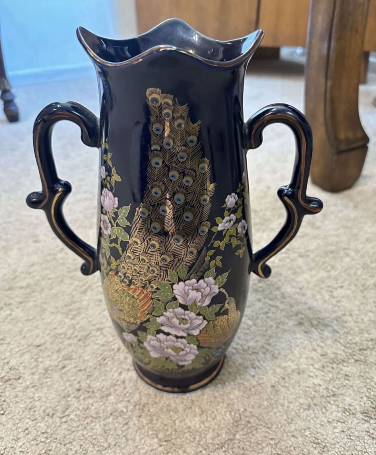 beautiful Japanese vase 