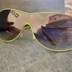 NEW Green Frame Fashion Sunglasses 