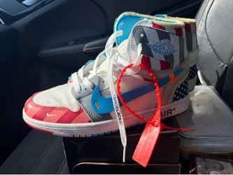 OR B/O OFF WHITE Nike Air Jordan 1 X PARRA High-Top Sneakers in White, Blue & Red