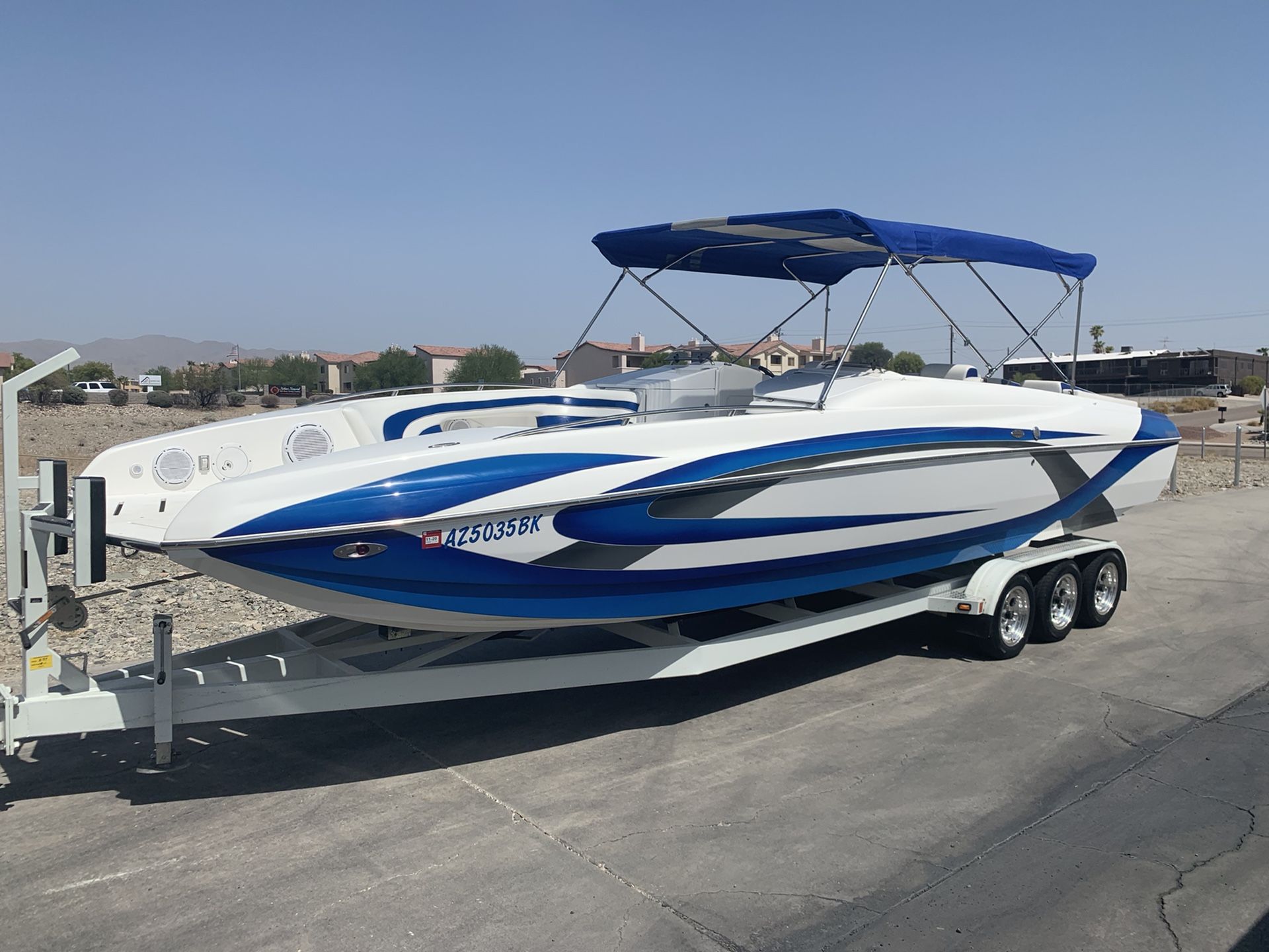 2006 Magic 28’ Deckboat