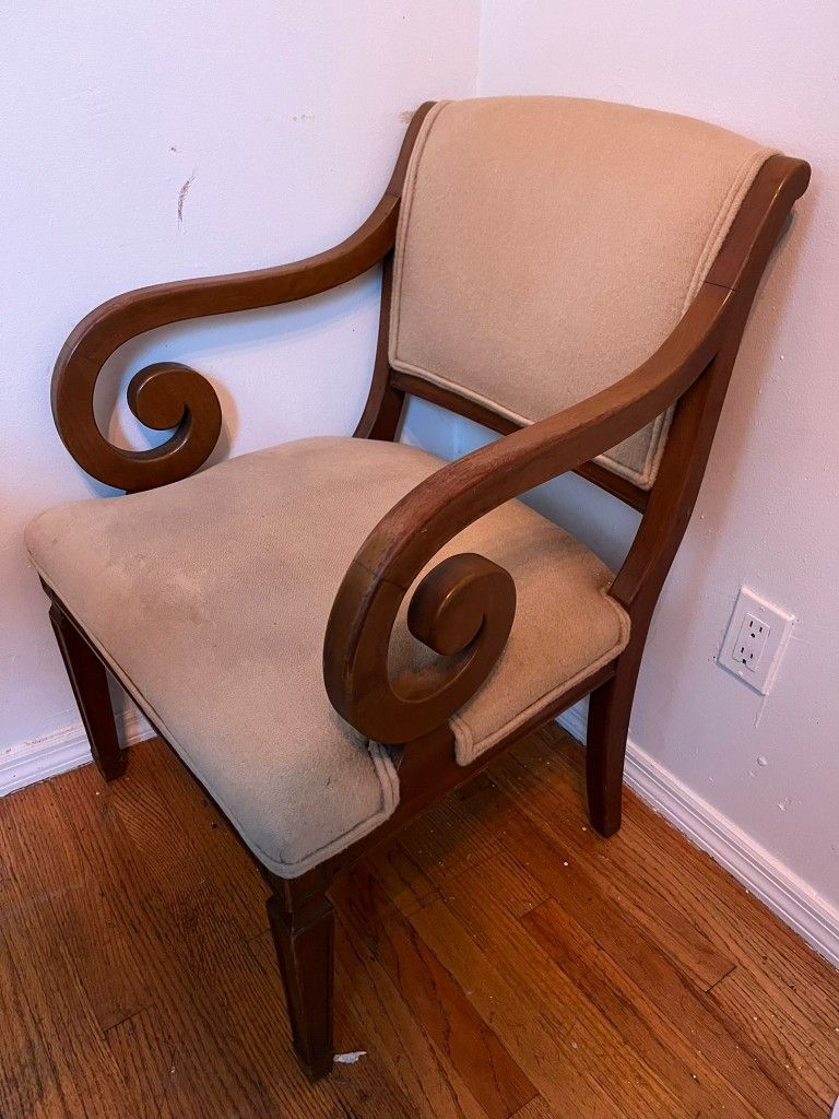 Super Comfy Vintage Arm Chair