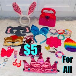 $5 For all Bundle of Girls dress up Toys,Princess Purse 👛,jewelry,headbands,animal Masks etc