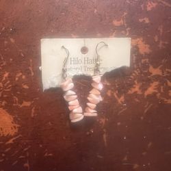 Vintage Hilo Hattie Pink Coral Chip Dangle Earrings – Hawaiian Natural Treasures