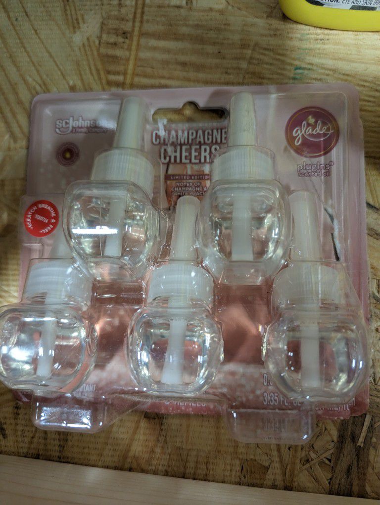 Glade Scented Oil Refills