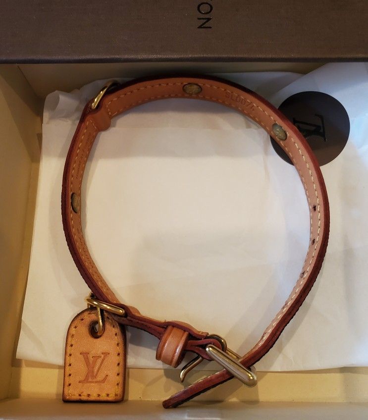 Authentic Louis Vuitton dog Collar for Sale in Alhambra, CA - OfferUp