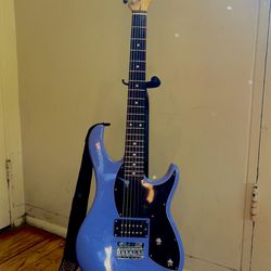 Sparkle Peavey Purple Rock Master