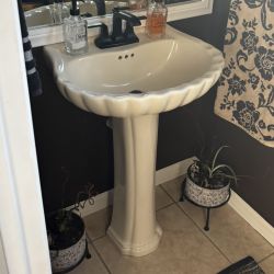 Pedestal Sink American Standard 