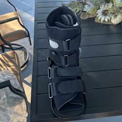 Walking boot