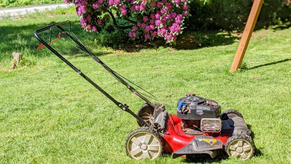 Craftsman 37705 21" 163cc Front-Wheel Drive Lawn Mower with High Rear Wheels with mulching