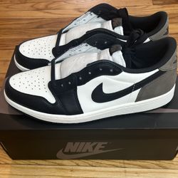 Jordan 1 Retro Low OG Mocha Mens Size 11