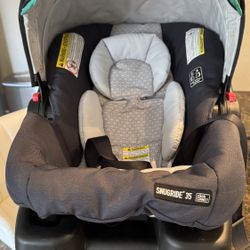 Graco snugride Car seat With Base