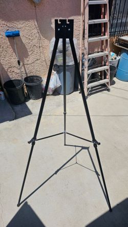Sign Tripod