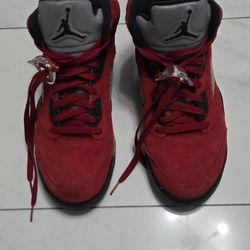 Air Jordan Retro 5 Raging Bull Size 10Used With Box