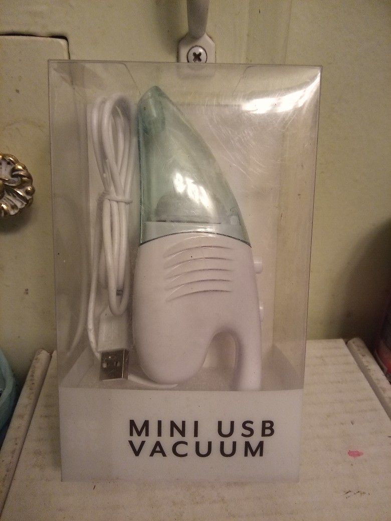 !! Mini USB Vacuum