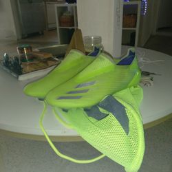Adidas Ghosted X Laceless Plus 