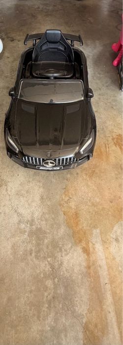Mercedes-Benz AMG Kids Ride-On Car