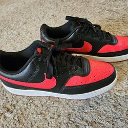 Mens Nike Shoes Size 10