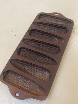 Cast Iron Corn Bread Pan 7-Cavity