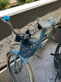Bicicleta color azul