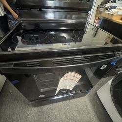Whirlpool Black electric Range New NSD