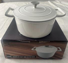 Cast Iron Kitchen 5.5 Quart Enameled Cast Iron Dutch Oven.