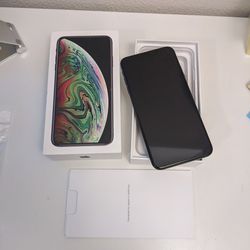 Apple iPhone XS Max 64gb Unlocked T-Mobile At&T Spectrum Boost Mobile Cricket Wireless 