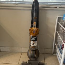 Dyson vacuum 