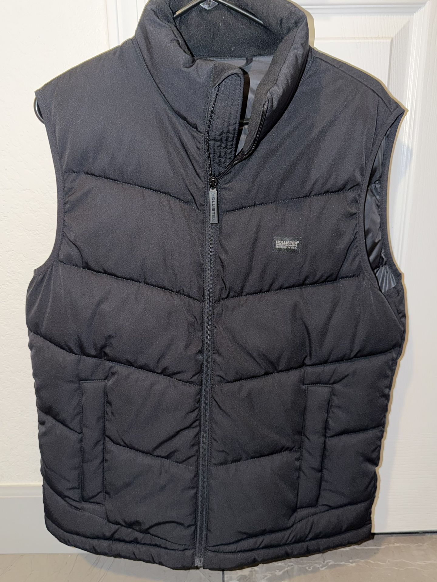 Hollister Puffer Vest