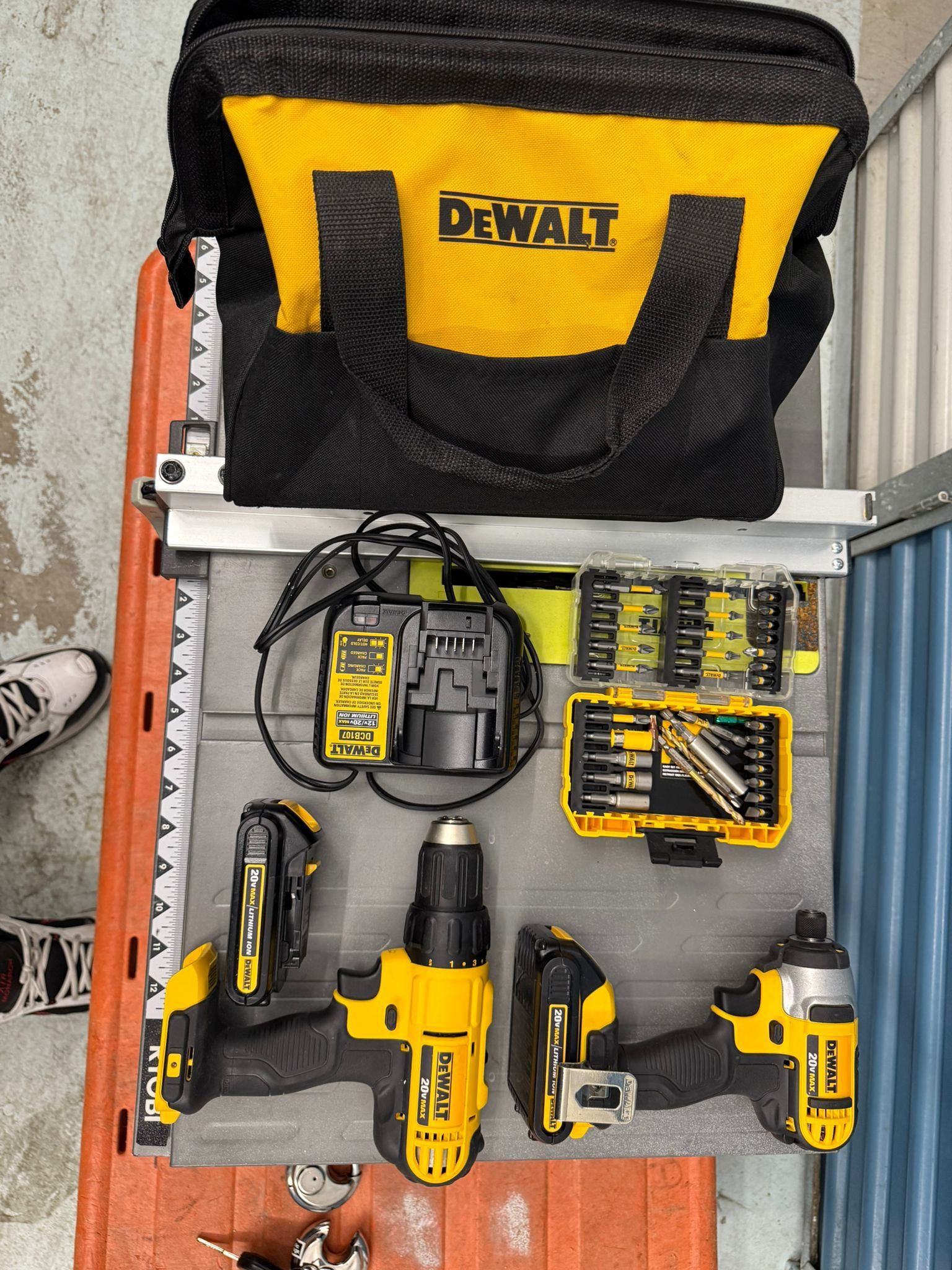DEWALT 20V MAX Cordless Drill, Impact Driver, 2-Tool Power Tool Combo Kit, Brushless Power Tool Set with 2 Batteries