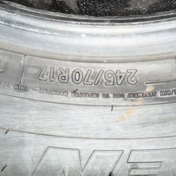 245/70r17