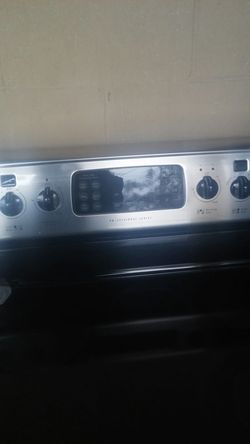 Frigidaire Electrolux black and stainless electric stove
