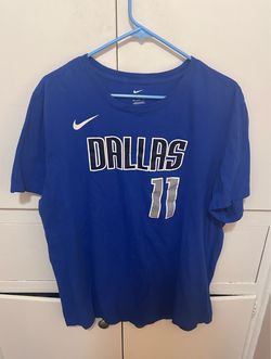Kyrie Irving men’s size XL shirt