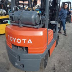 Forklift Toyota 5000# 4 Mast