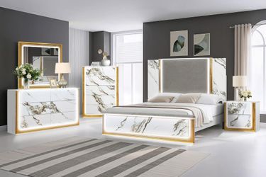 Beautiful bedroom set with LED LIGHTS