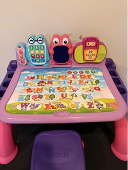 Vtech Activity Desk + expansion pack