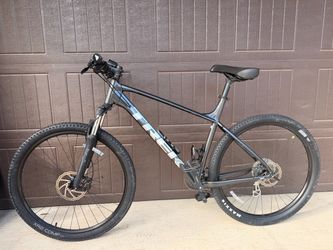 Trek Marlin 5 XXL Mountain Bike 29er MTB