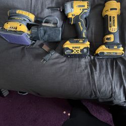 Like New Dewalt Tools With 2 Battery 