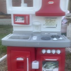 2 Play Kids Kitchens-