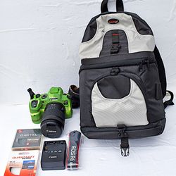 CANON EOS R6 Mark II with RF 24-105mm Lens Plus 2x Delkin Memory Cards + Camera bag