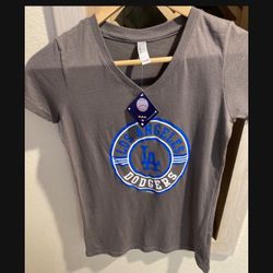 Woman’s Dodgers xs Shirt (New)