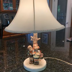 Hummel lamp