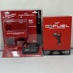 Milwaukee M18 FUEL 1/2 in. Impact Wrench w/ 5.0Ah Starter Kit