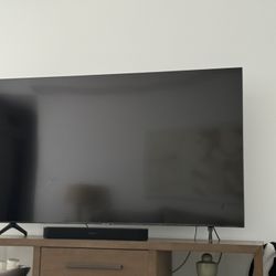 75” Samsung Tv Barely Used 