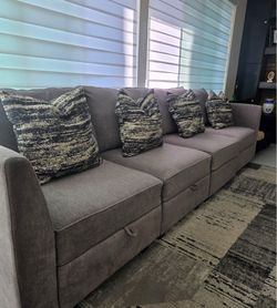 4 SEATER FABRIC SOFA COUCH IN GREAT CONDITION