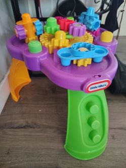 Gear toddler activity table