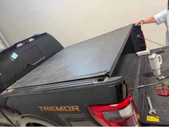 Roll up tonneau cover ford F150
