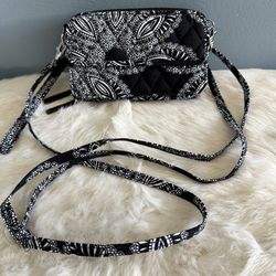 Vera Bradley RFID All In One Chandelier Noir Crossbody Wristlet