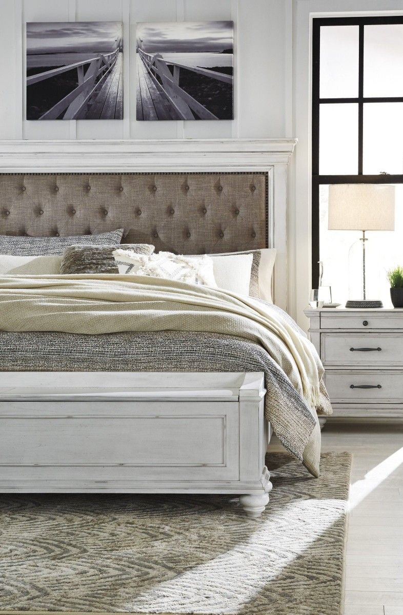 ♥️Kanwyn Whitewash King Upholstered Panel Bed

Same Day Delivery 🚛