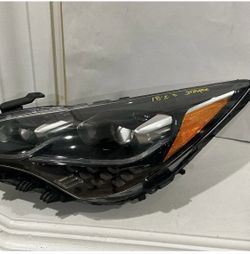 Kia Stinger 2018 2019 2020 2021 2022 2023 Left Side Headlight OEM